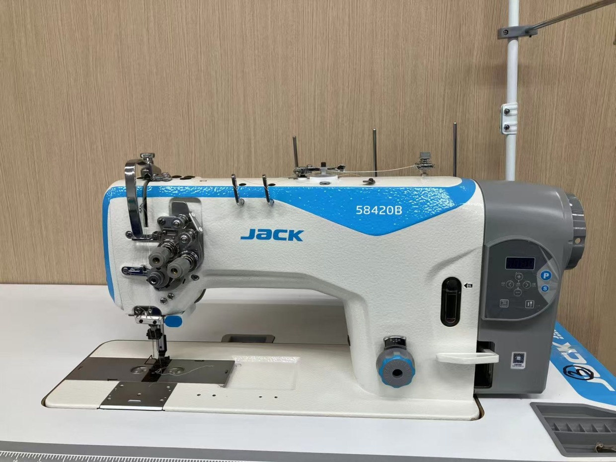 JACK ２本針チェーンスティッチミシン 工場限定・1台のみ